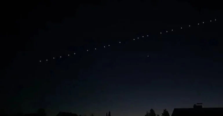 Starlink Satellite Train